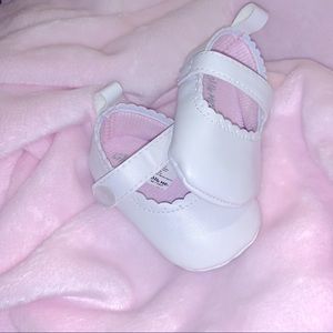 Newborn Mary Janes | 🛍 Add to a bundle FREE